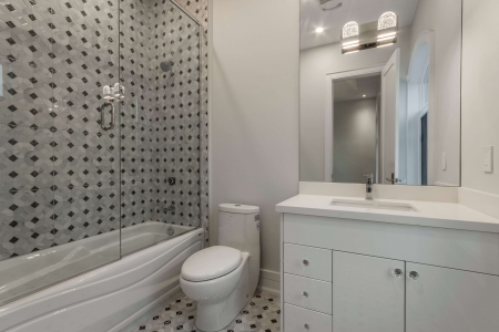 701 Victory Dr Pickering ON-print-048-39-VictoryDrPickeringHighRes48-4200x2800-300dpi