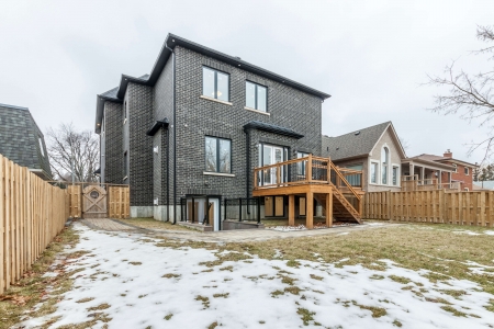 701 Victory Dr Pickering ON-print-079-76-VictoryDrPickeringHighRes79-4200x2800-300dpi